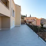 Apartments Rilovic
